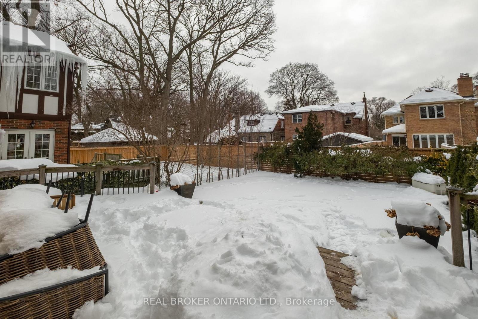 37 Wilgar Road, Toronto, Ontario  M8X 1J6 - Photo 44 - W12773116