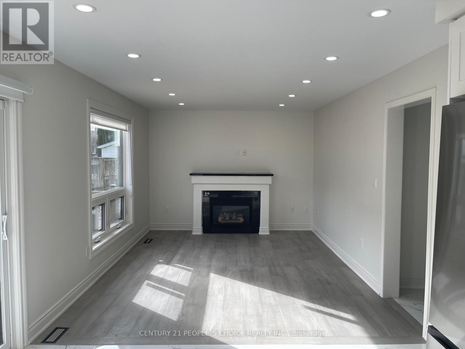 Main - 33 Springhurst Avenue, Brampton, Ontario  L7A 1P6 - Photo 15 - W12772008