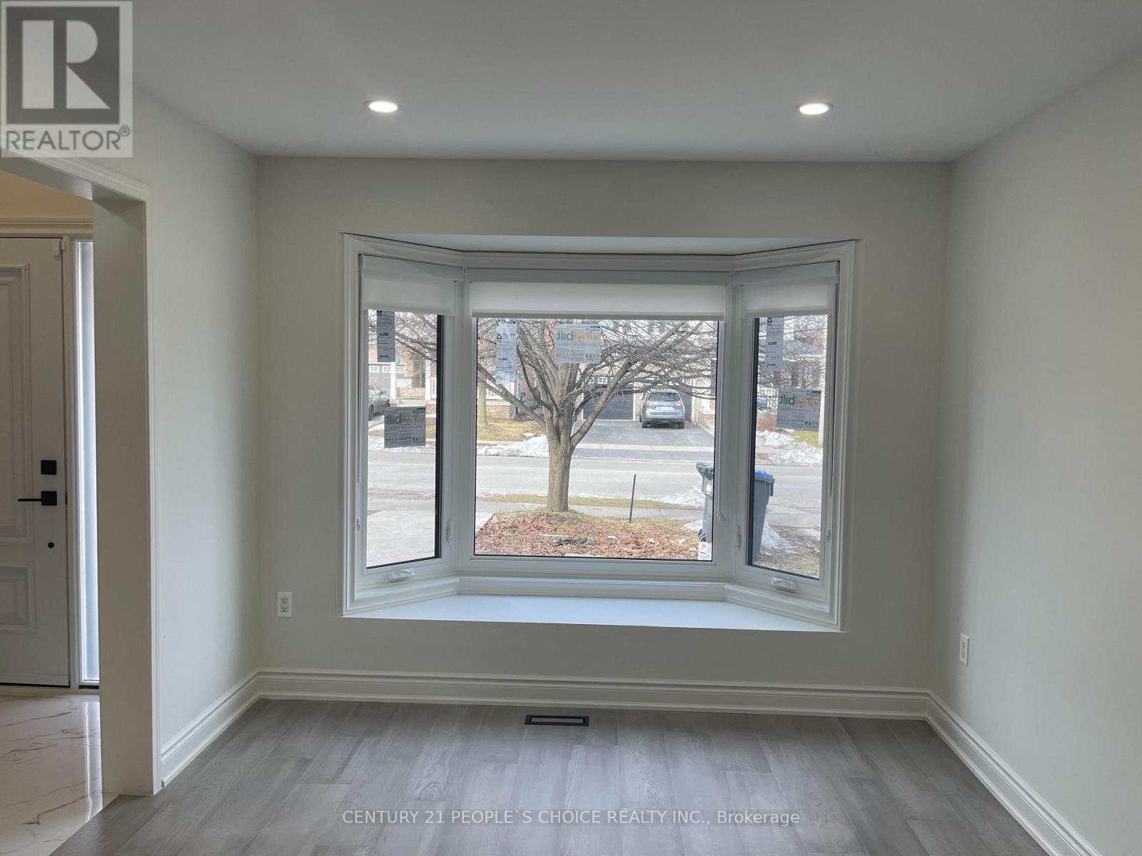 Main - 33 Springhurst Avenue, Brampton, Ontario  L7A 1P6 - Photo 11 - W12772008