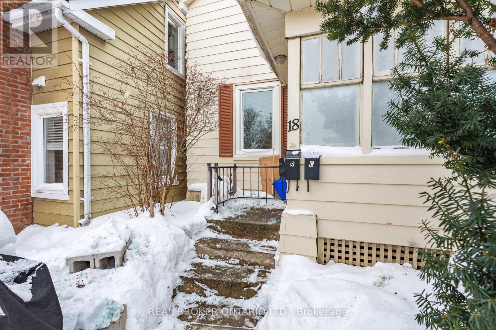 Unit A - 18 First Avenue, Orangeville, Ontario  L9W 1H8 - Photo 4 - W12771000