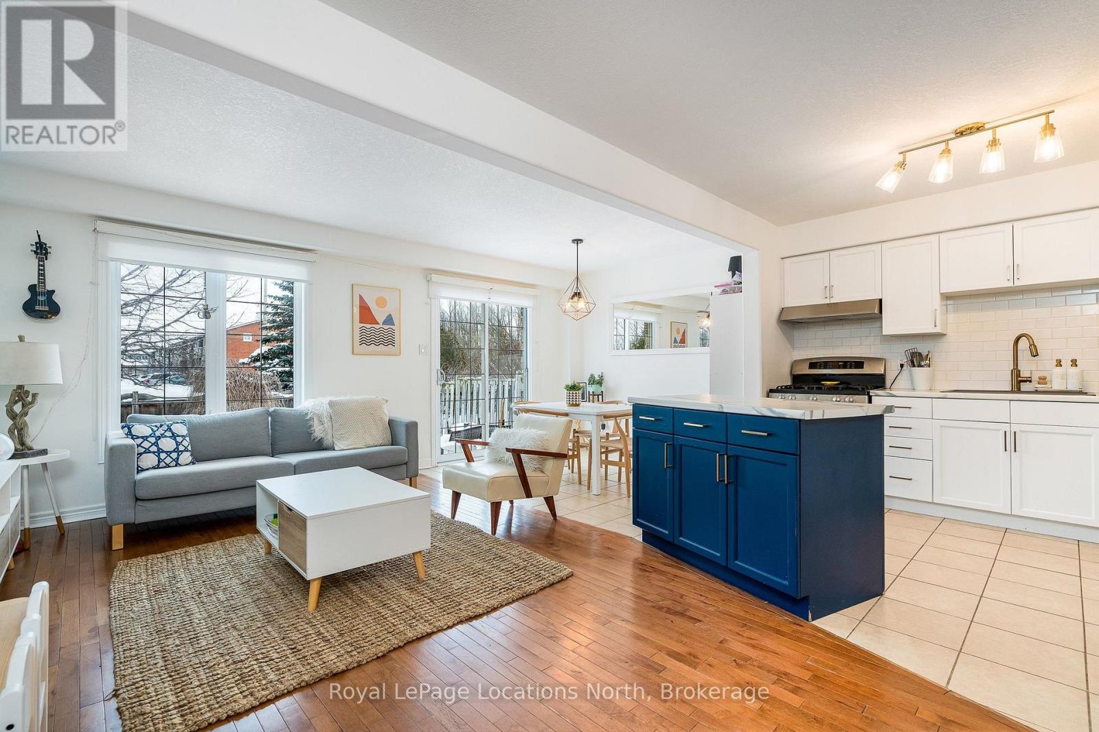 53 Barr Street, Collingwood, Ontario  L9Y 0E7 - Photo 6 - S12775014