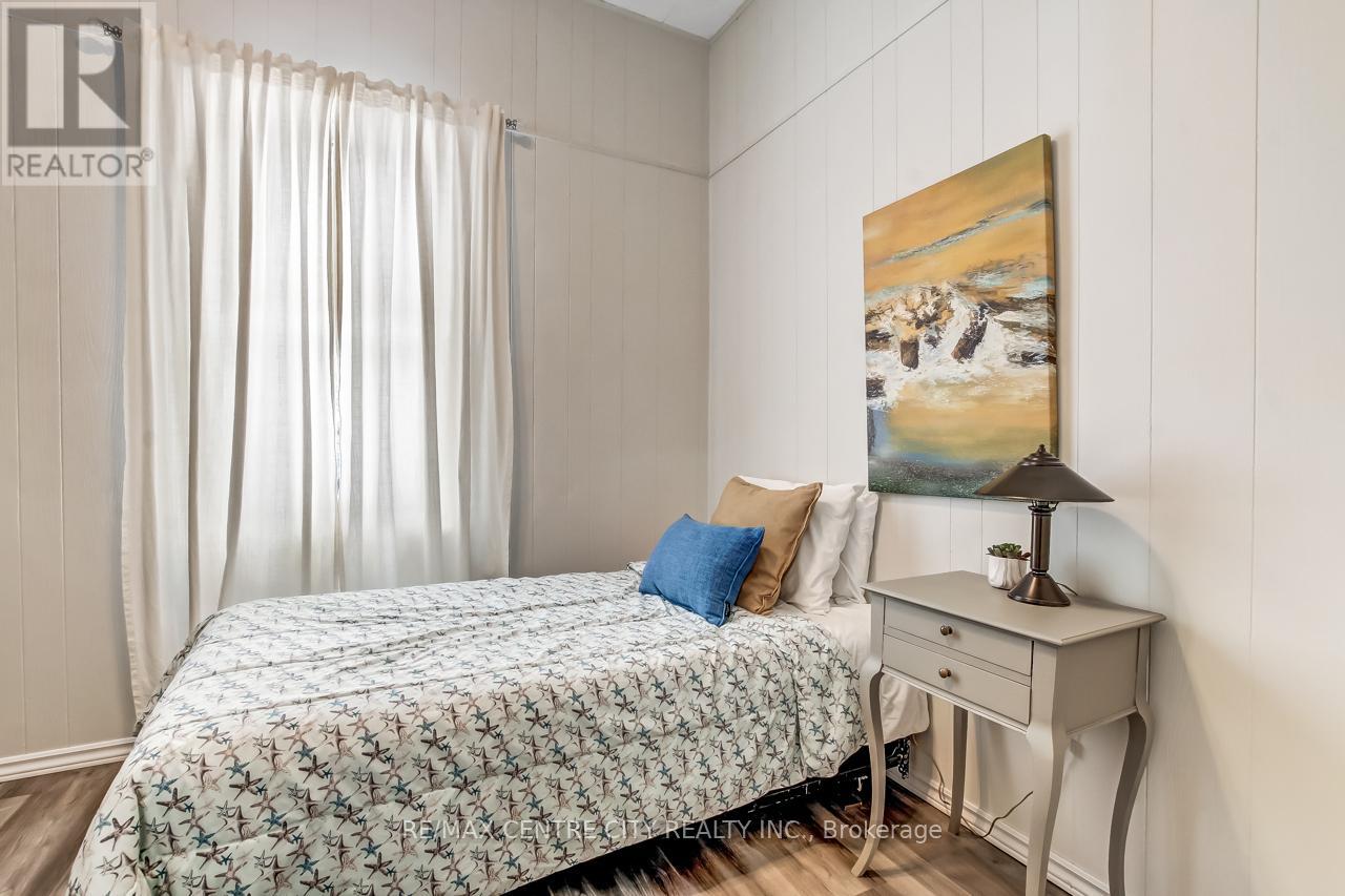 209 Adelaide Street, Central Elgin, Ontario  N5L 1A1 - Photo 13 - X12775092