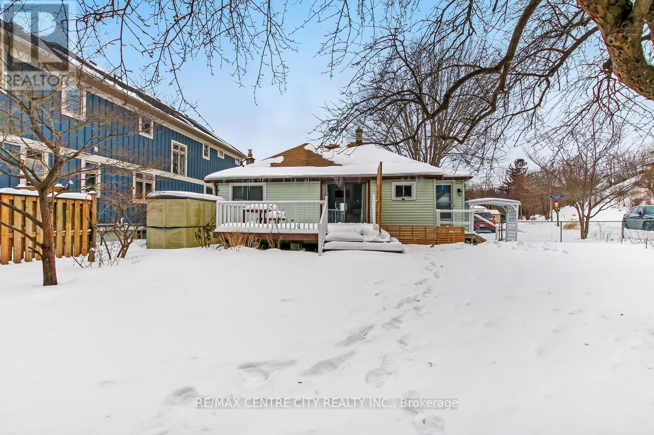 209 Adelaide Street, Central Elgin, Ontario  N5L 1A1 - Photo 24 - X12775092