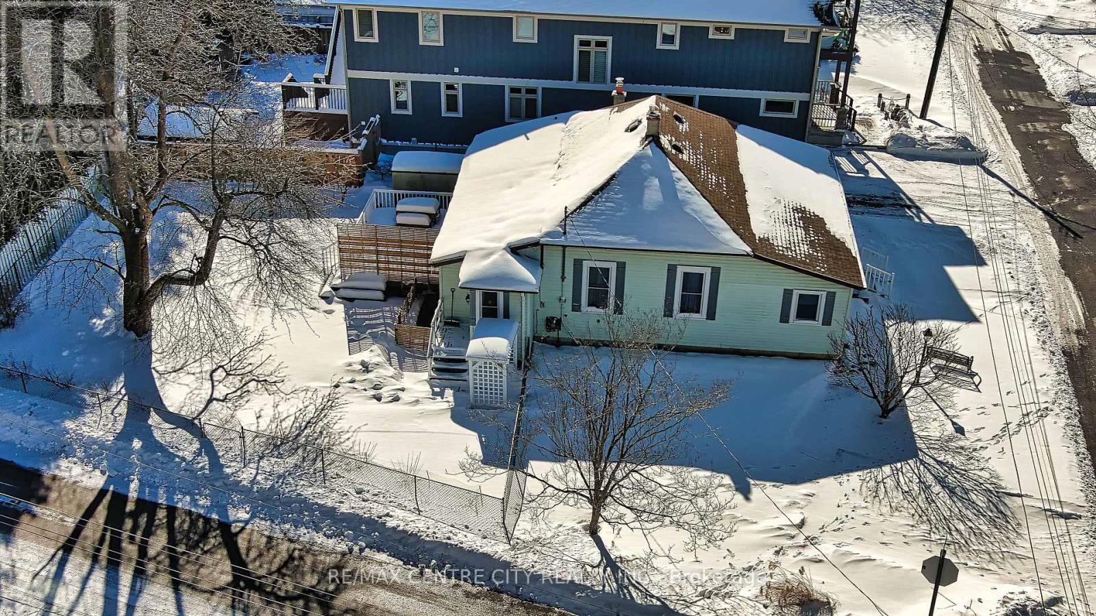 209 Adelaide Street, Central Elgin, Ontario  N5L 1A1 - Photo 30 - X12775092