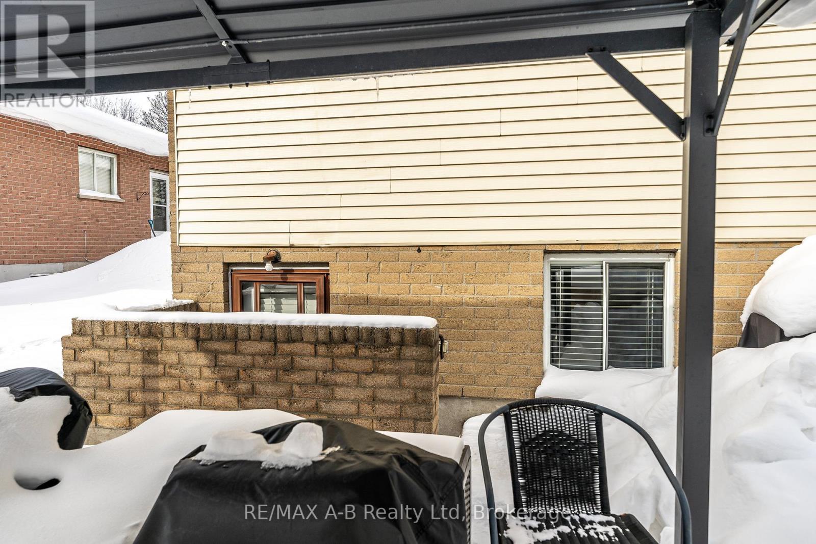 35 Maxwell Street, St. Marys, Ontario  N4X 1B3 - Photo 36 - X12775074