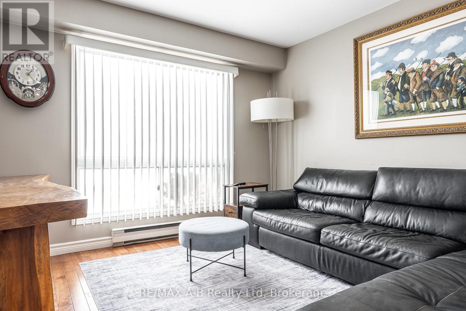 35 Maxwell Street, St. Marys, Ontario  N4X 1B3 - Photo 6 - X12775074