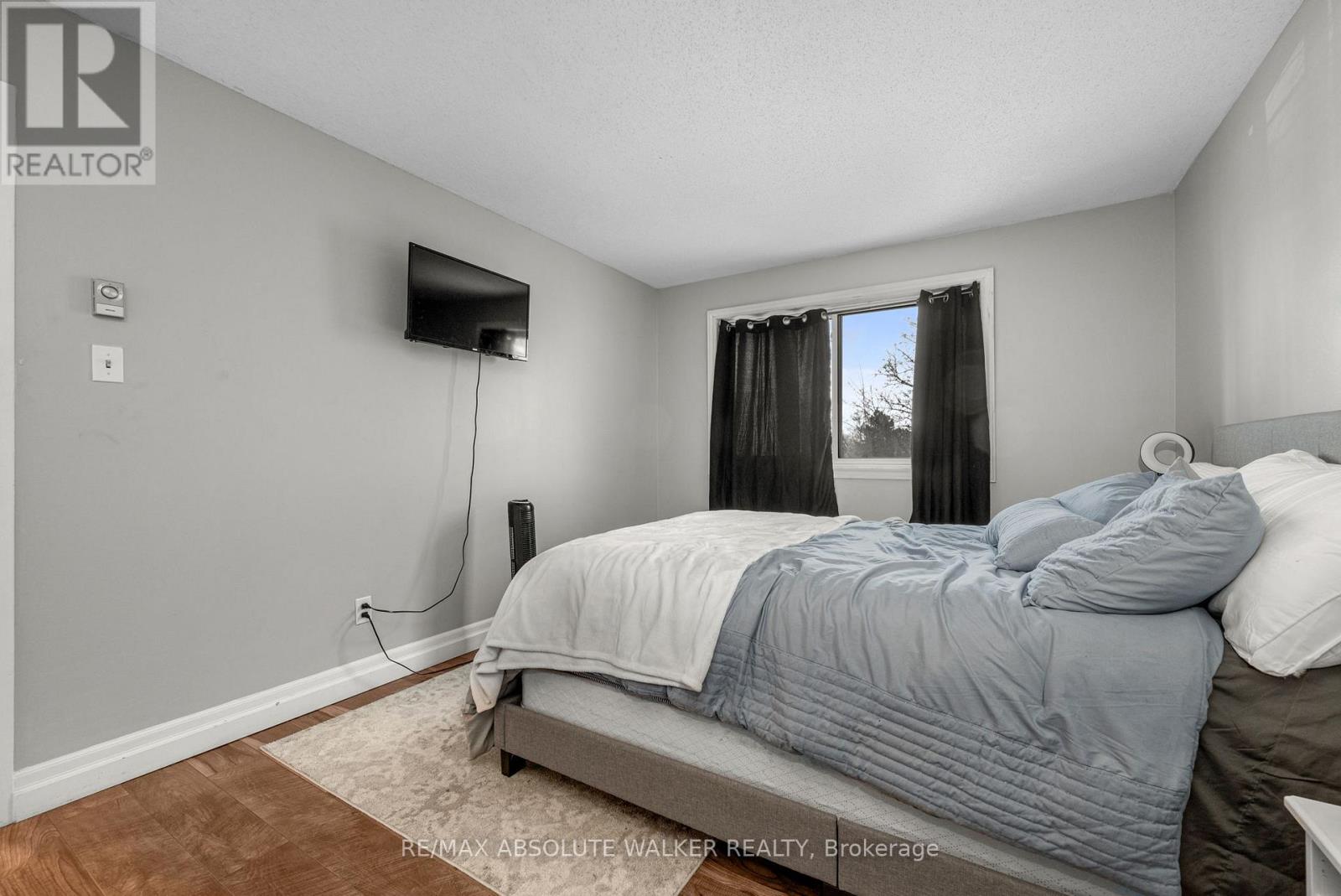 318 - 250 Brittany Drive, Ottawa, Ontario  K1K 4M1 - Photo 12 - X12775026