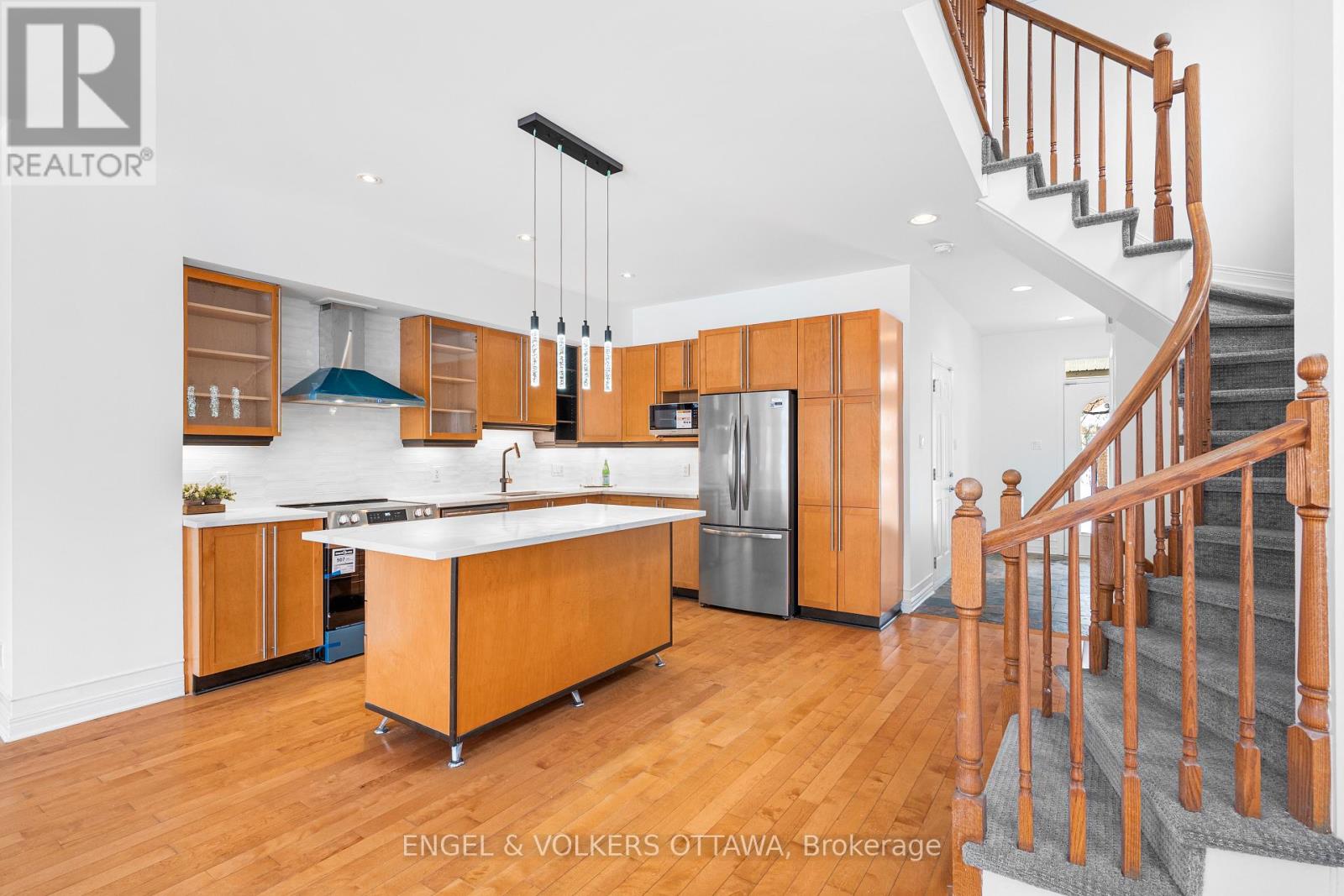 318 Parkin Circle, Ottawa, Ontario  K1T 4G6 - Photo 13 - X12775078