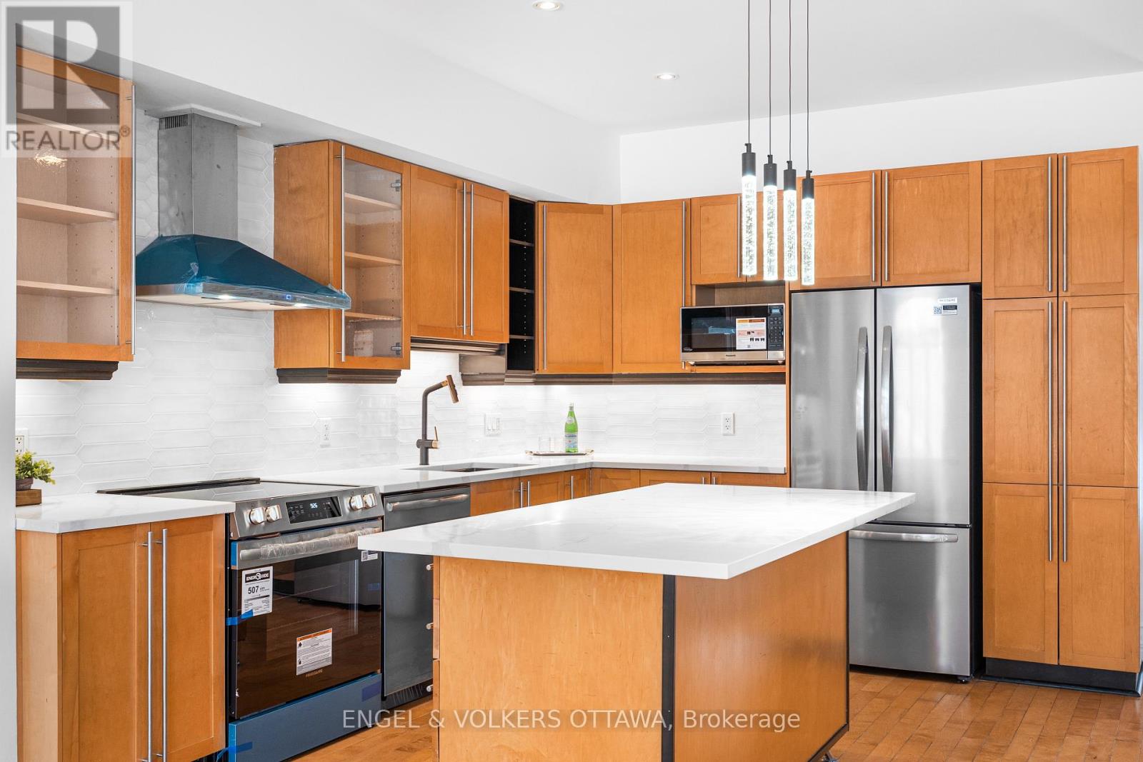 318 Parkin Circle, Ottawa, Ontario  K1T 4G6 - Photo 15 - X12775078