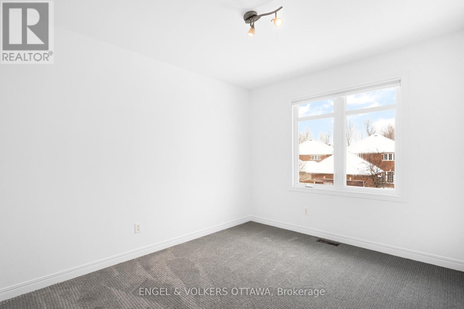 318 Parkin Circle, Ottawa, Ontario  K1T 4G6 - Photo 36 - X12775078