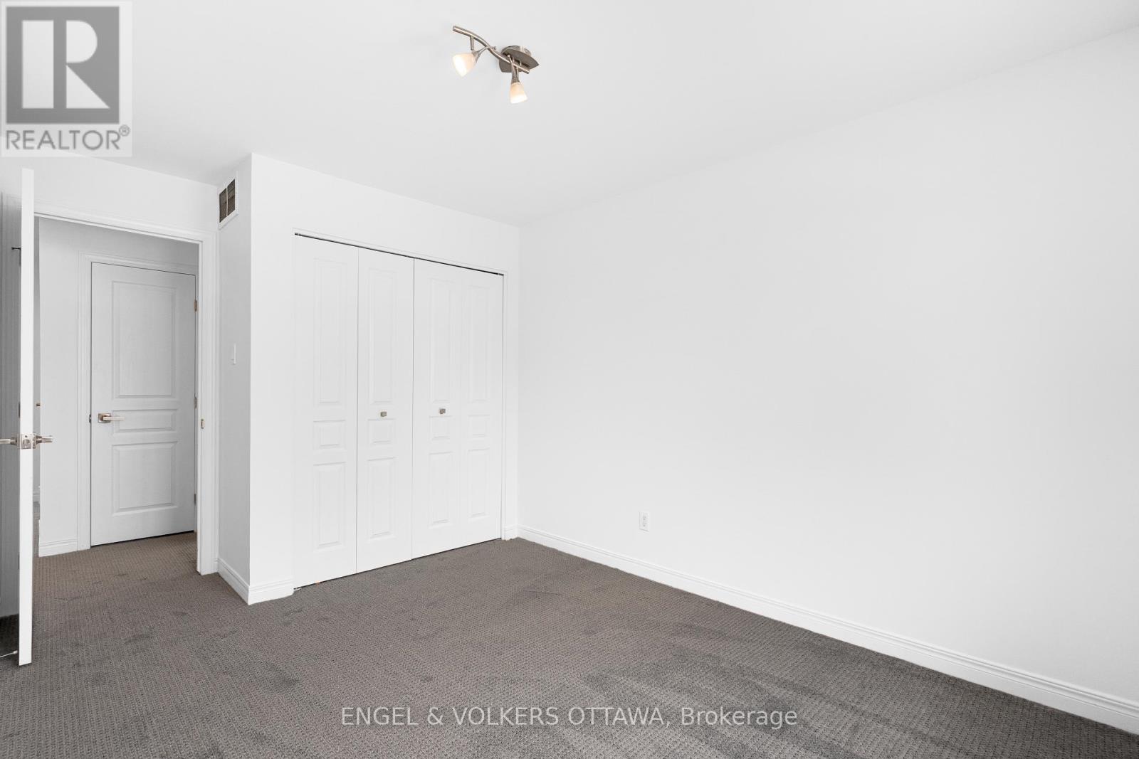 318 Parkin Circle, Ottawa, Ontario  K1T 4G6 - Photo 37 - X12775078