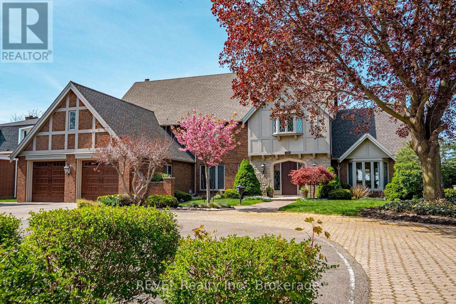 35 Clearview Heights, St. Catharines, Ontario  L2T 2W4 - Photo 2 - X12775004