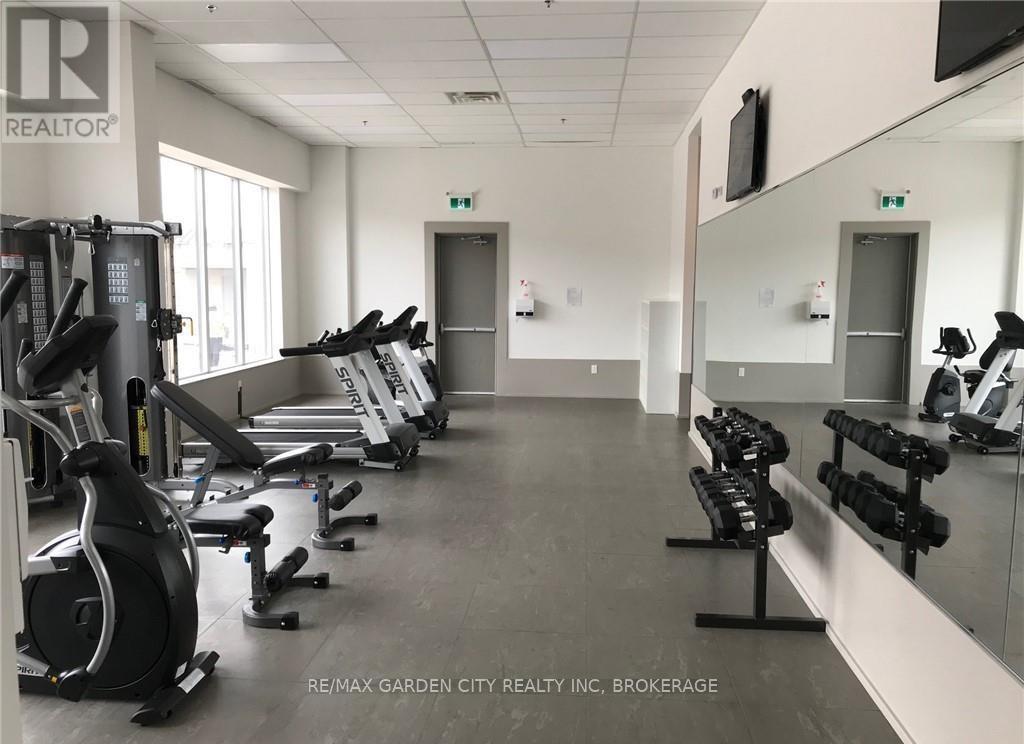 560 North Service Road, Grimsby, Ontario  L3M 0G1 - Photo 19 - X12775066