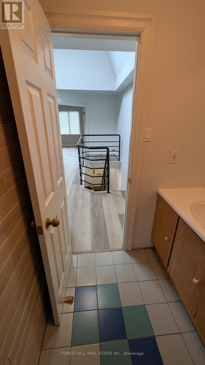 520 Eglinton Avenue E, Toronto, Ontario  M4P 1N6 - Photo 13 - C12752466