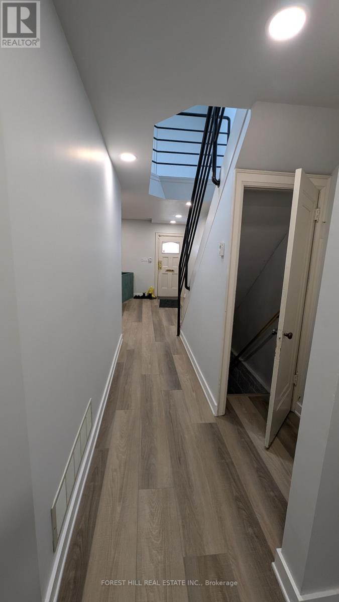 520 Eglinton Avenue E, Toronto, Ontario  M4P 1N6 - Photo 9 - C12752466