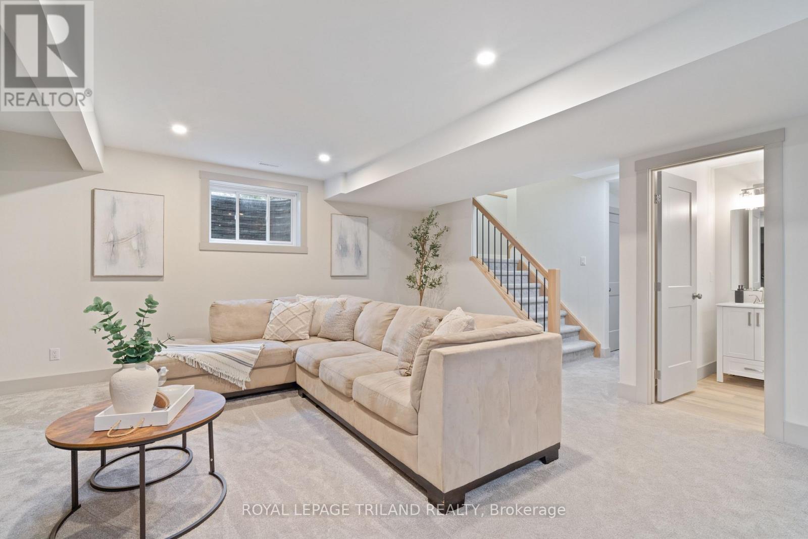 Photo 38 of 50 for 42 Cedarvale Lane