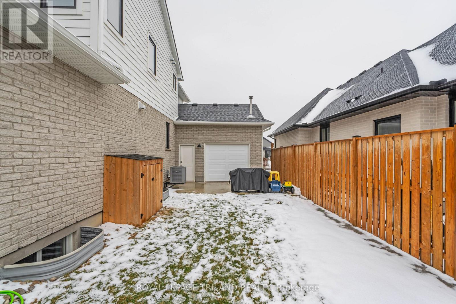 Photo 46 of 50 for 42 Cedarvale Lane