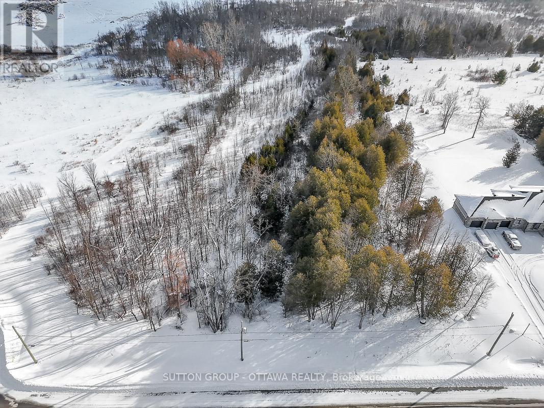 6268 Nick Adams Road, Ottawa, Ontario  K4P 1H2 - Photo 3 - X12765464