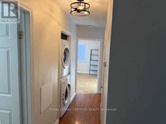 ( Upper ) - 15 Glendale Avenue, Brampton (Brampton West), Ontario  L6X 1X2 - Photo 19 - W12774974