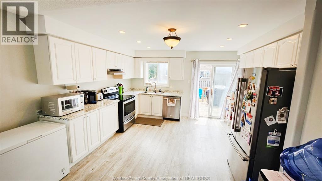 201 Hanmer, Barrie, Ontario  L4M 6W7 - Photo 10 - 26002899