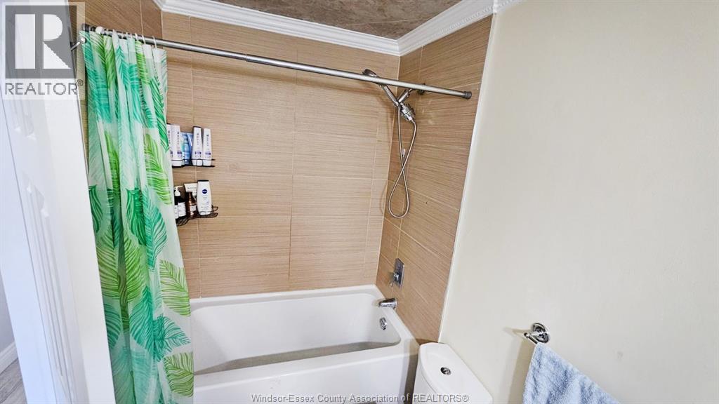 201 Hanmer, Barrie, Ontario  L4M 6W7 - Photo 11 - 26002899