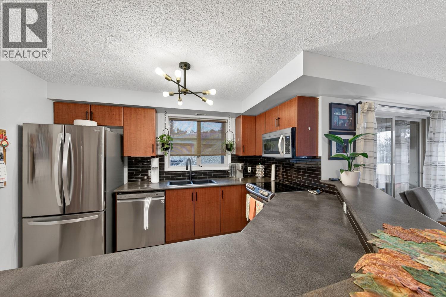 205 Third Avenue Unit# 1212, Invermere, British Columbia  V0A 1K7 - Photo 8 - 10374928