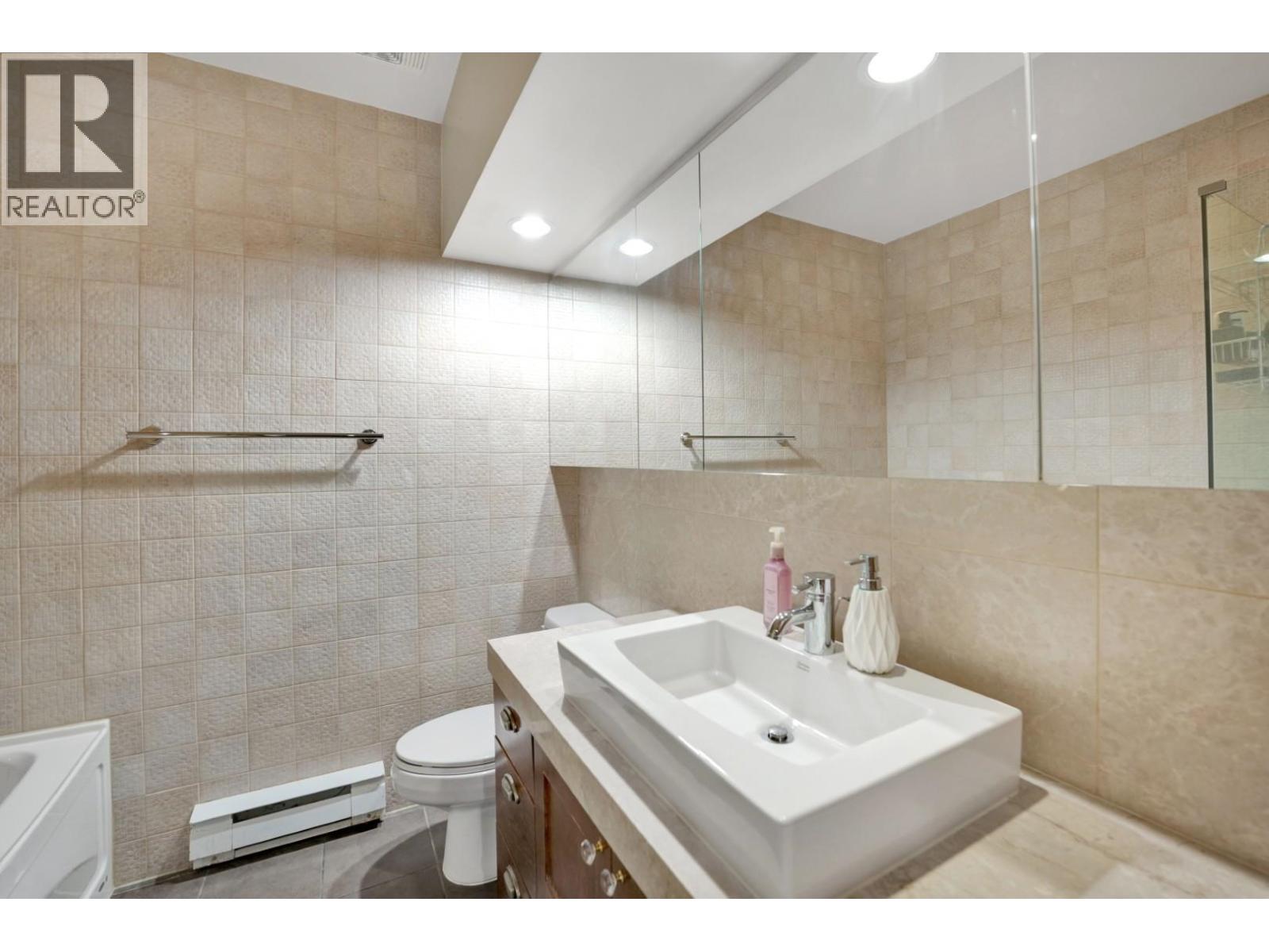 407 1333 W Georgia Street, Vancouver, British Columbia  V6E 4V3 - Photo 22 - R3088360