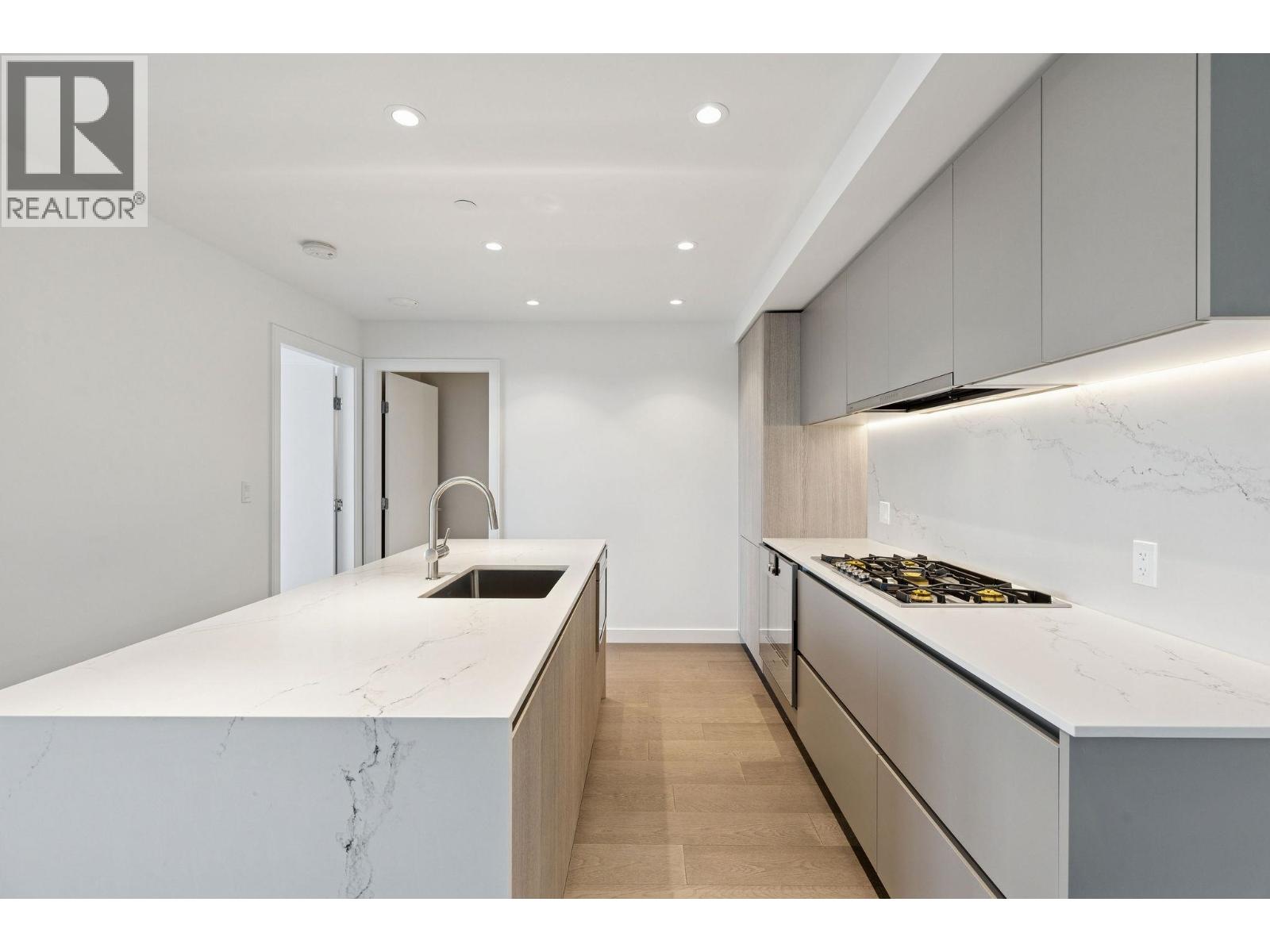 3006 1500 Fern Street, North Vancouver, British Columbia  V7J 0E6 - Photo 8 - R3088369