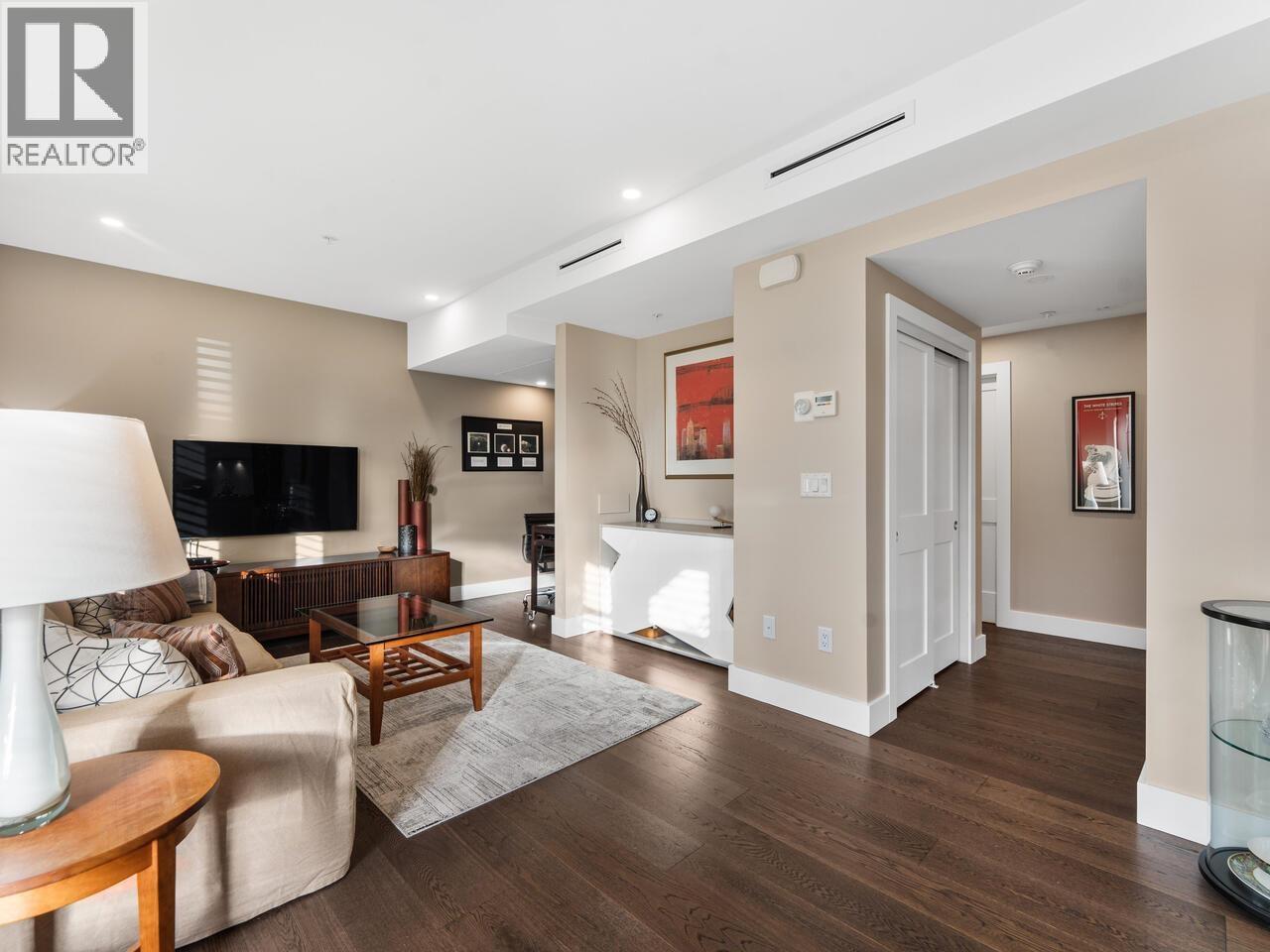 2898 Yukon Street, Vancouver, British Columbia  V5Y 3R2 - Photo 2 - R3088382