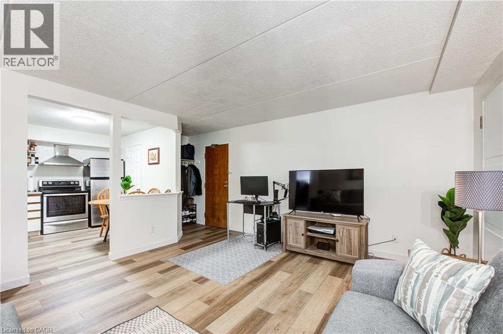 50 Campbell Court Unit# 304, Stratford, Ontario  N5A 7T6 - Photo 6 - 40803990