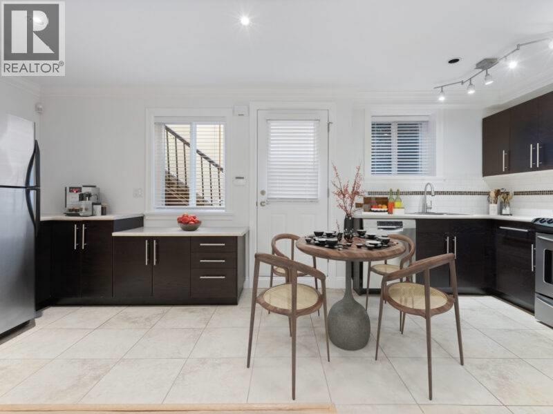 Basement Suite 4352 Carolyn Drive, North Vancouver, British Columbia  V7R 4A6 - Photo 3 - R3088389