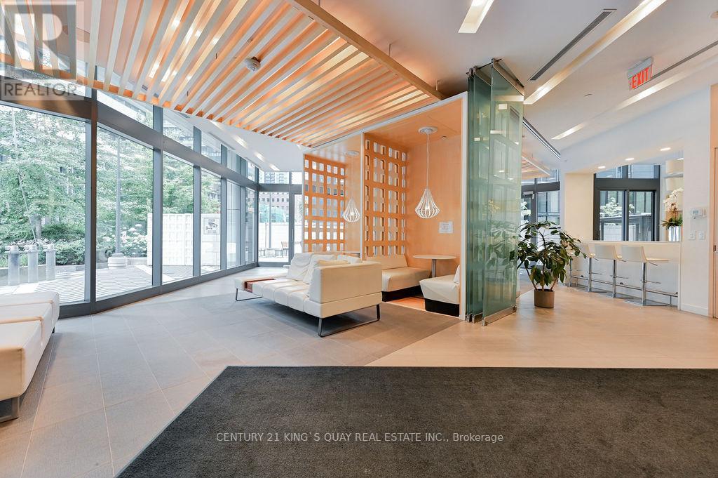 512 - 45 Charles Street E, Toronto, Ontario  M4Y 0B8 - Photo 4 - C12759274