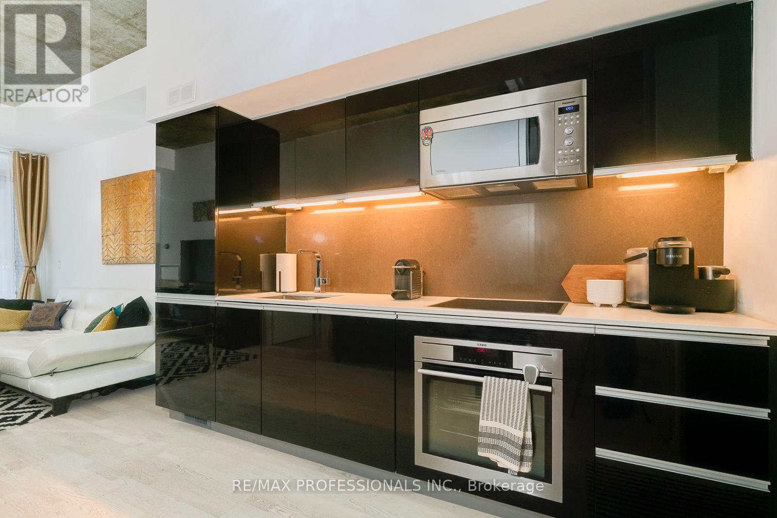 331 - 20 Minowan Miikan Lane, Toronto, Ontario  M6J 0E5 - Photo 4 - C12775032