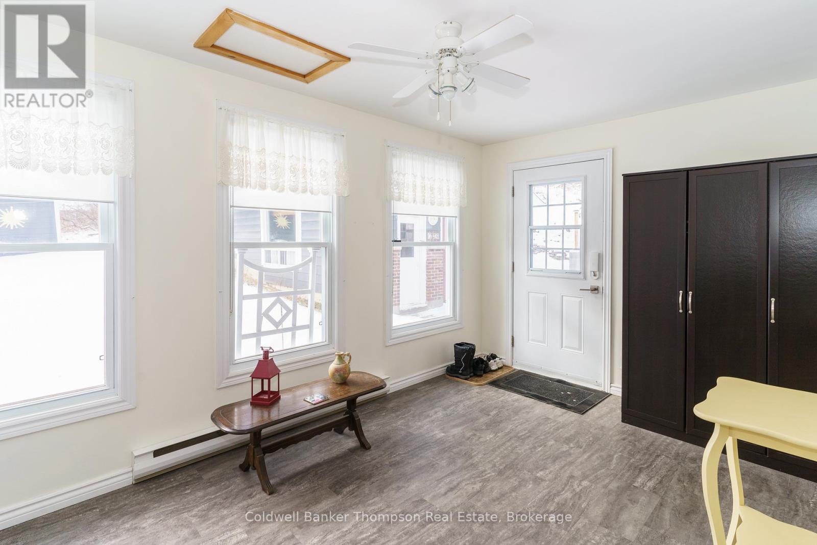 234 Yonge Street, Burk's Falls, Ontario  P0A 1C0 - Photo 10 - X12078423