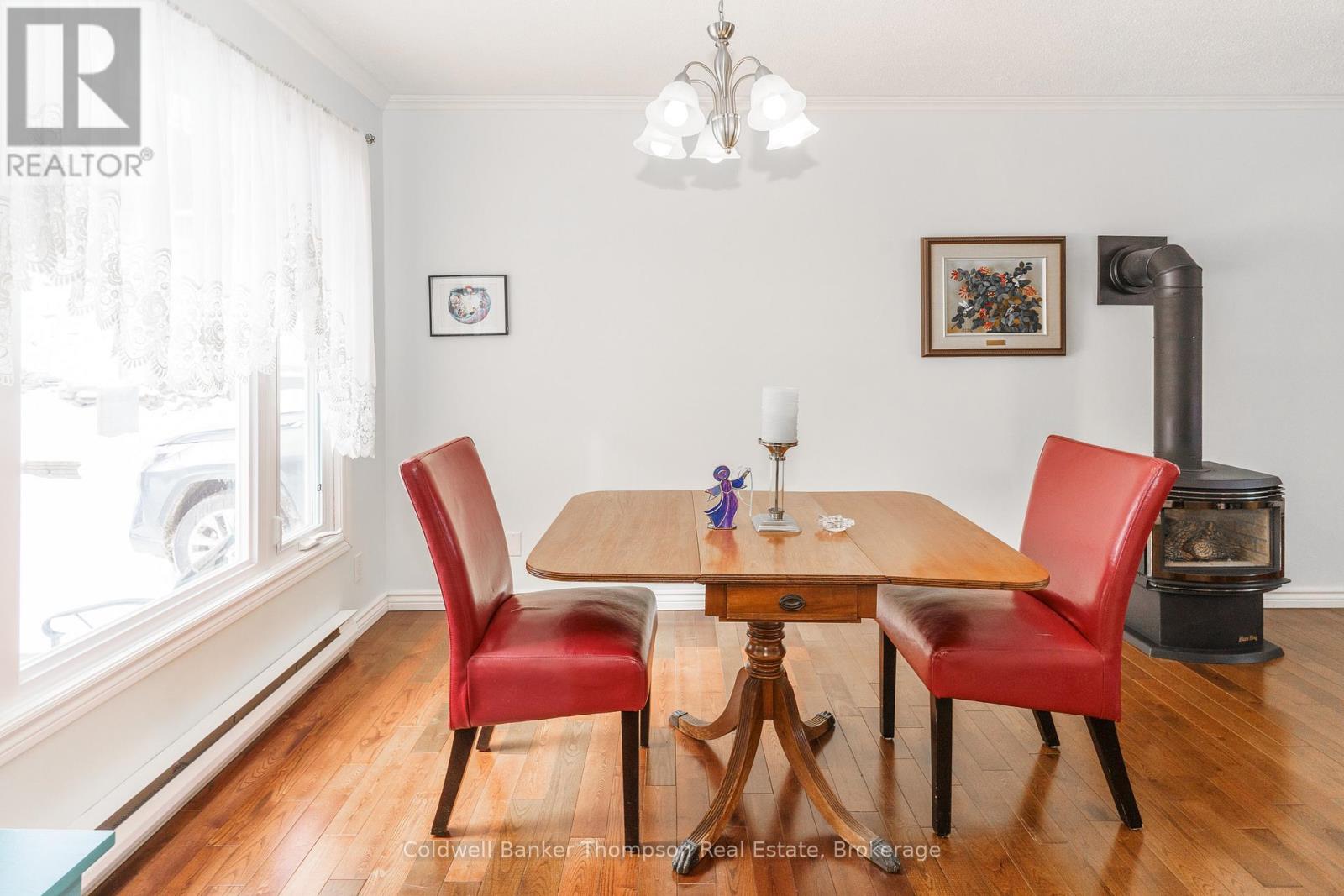 234 Yonge Street, Burk's Falls, Ontario  P0A 1C0 - Photo 17 - X12078423