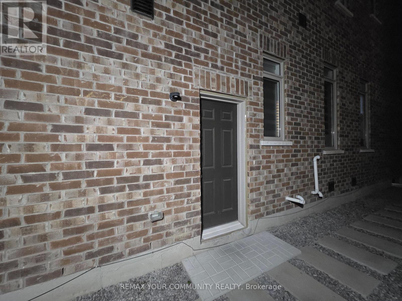 BSMT - 33-400 FINCH AVENUE, Pickering, Ontario