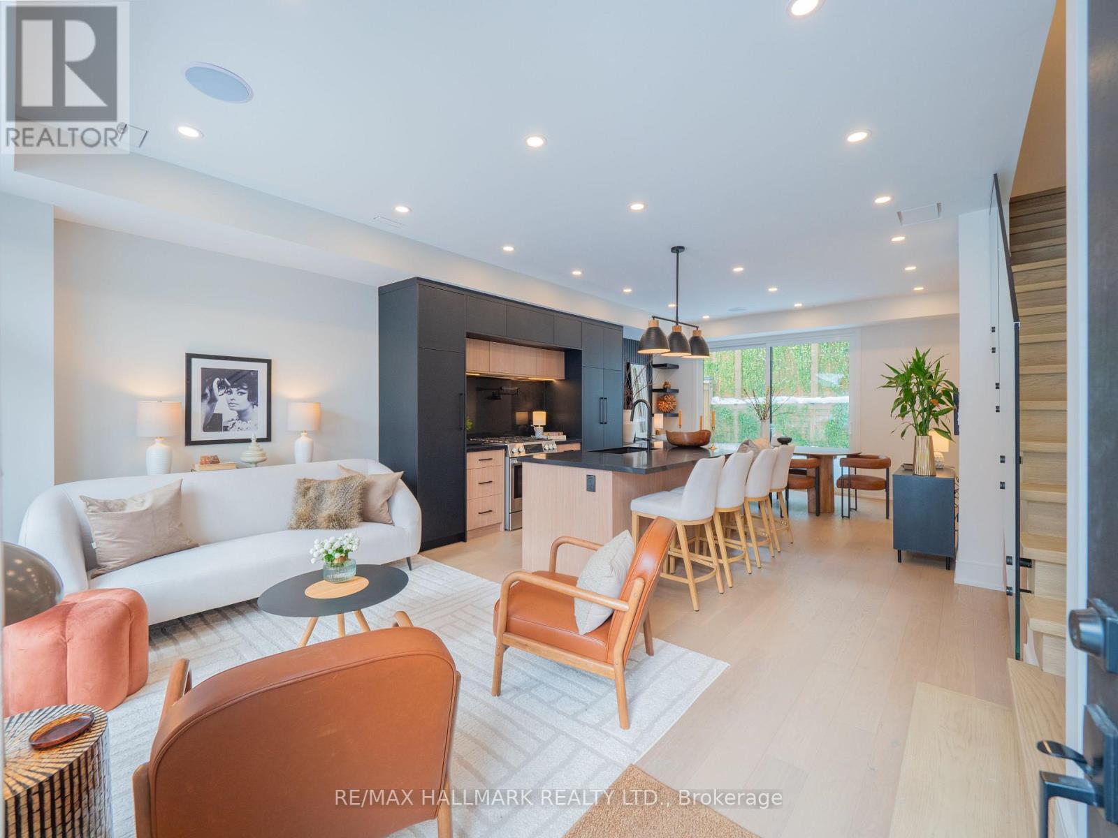 24 Harriet Street, Toronto, Ontario  M4L 2E9 - Photo 5 - E12775082