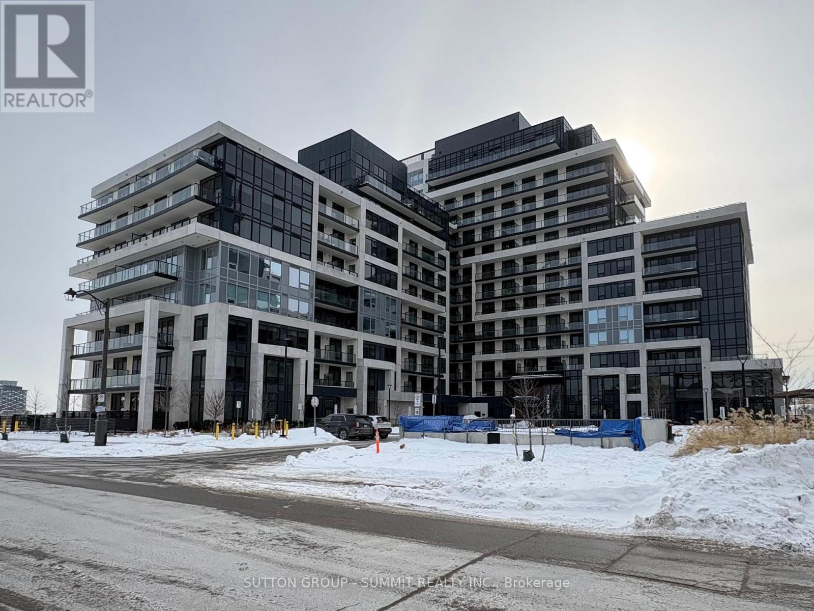 1210 - 3200 William Coltson Avenue, Oakville, Ontario  L6H 7W6 - Photo 4 - W12774346