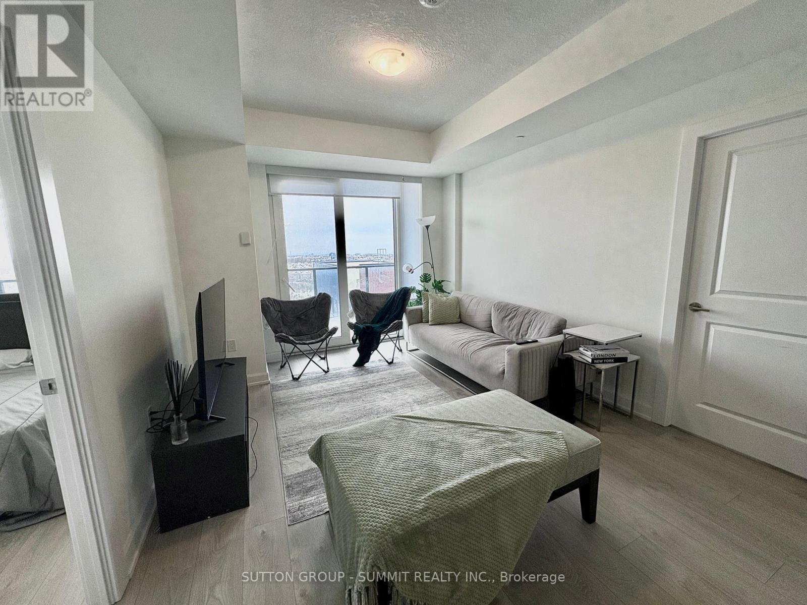 1210 - 3200 William Coltson Avenue, Oakville, Ontario  L6H 7W6 - Photo 10 - W12774346