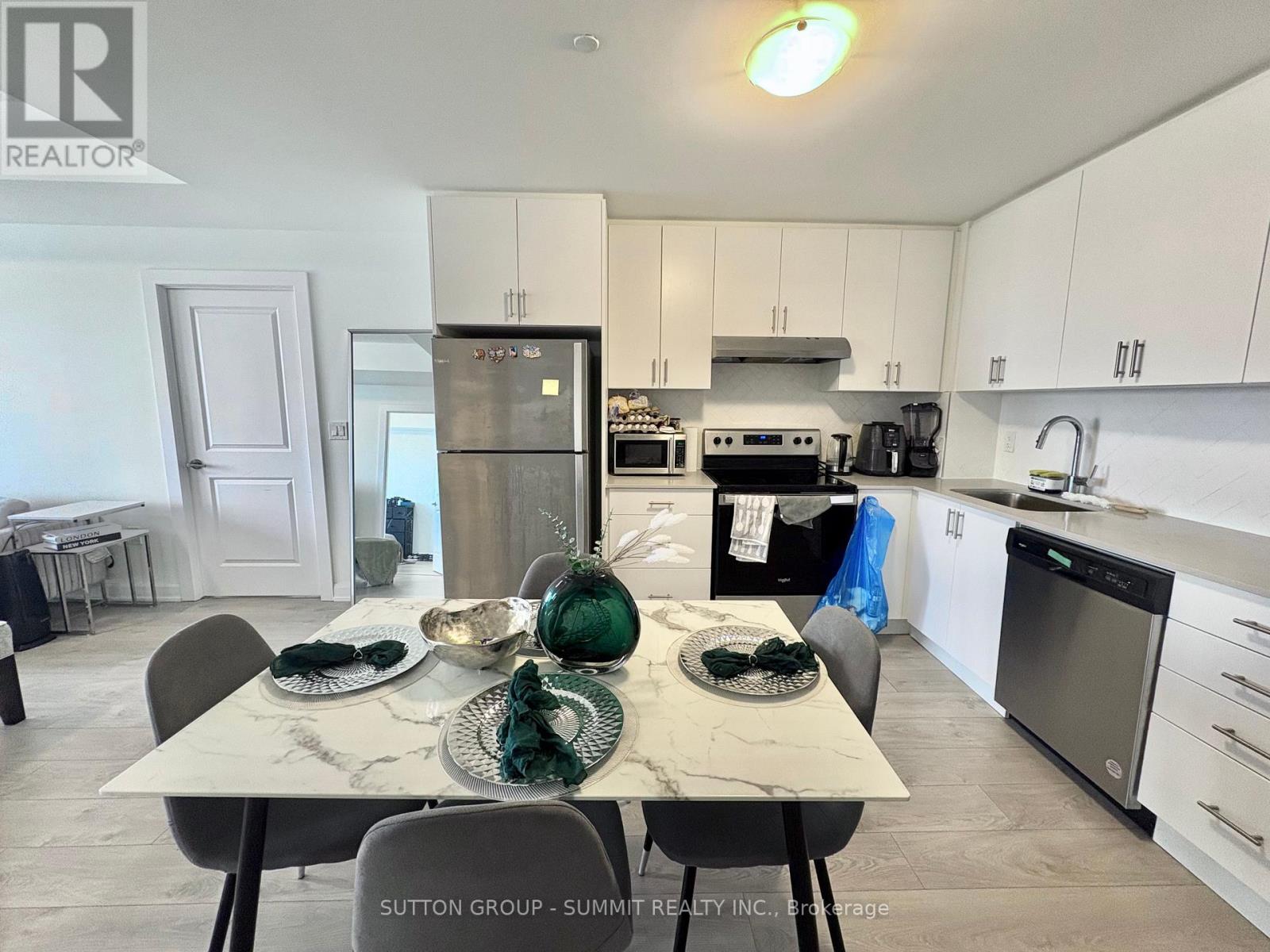 1210 - 3200 William Coltson Avenue, Oakville, Ontario  L6H 7W6 - Photo 6 - W12774346