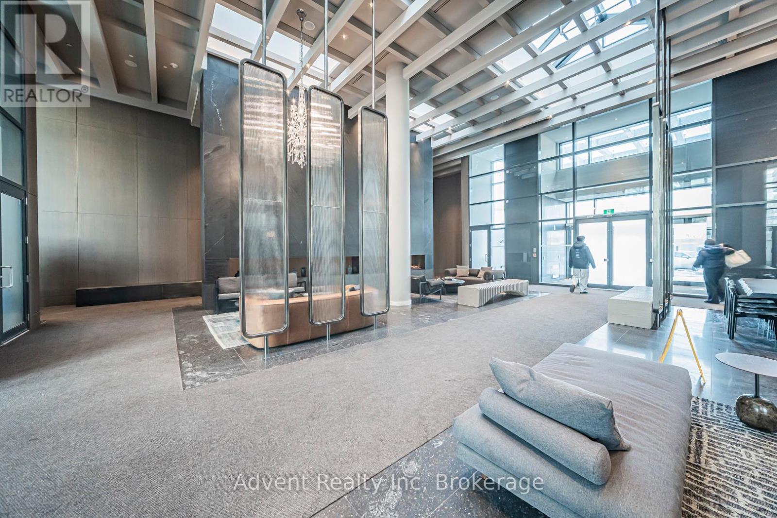 5512 - 8 Interchange Way, Vaughan, Ontario  L4K 0R2 - Photo 21 - N12775020