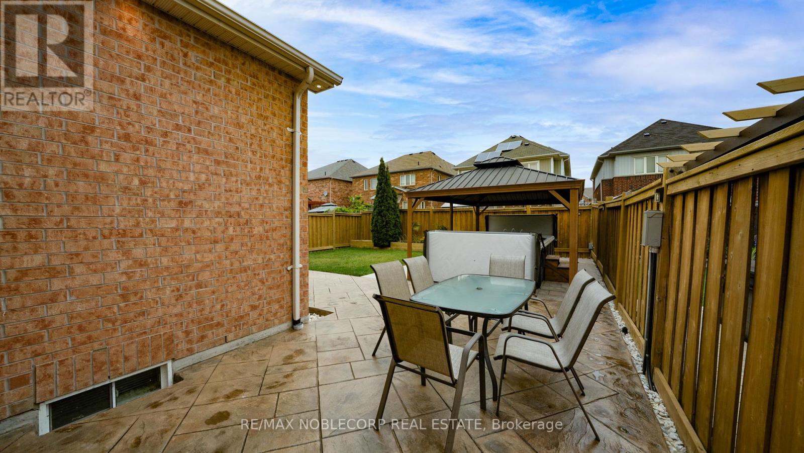 158 Downy Emerald Drive, Bradford West Gwillimbury (Bradford), Ontario  L3Z 0E6 - Photo 38 - N12775070