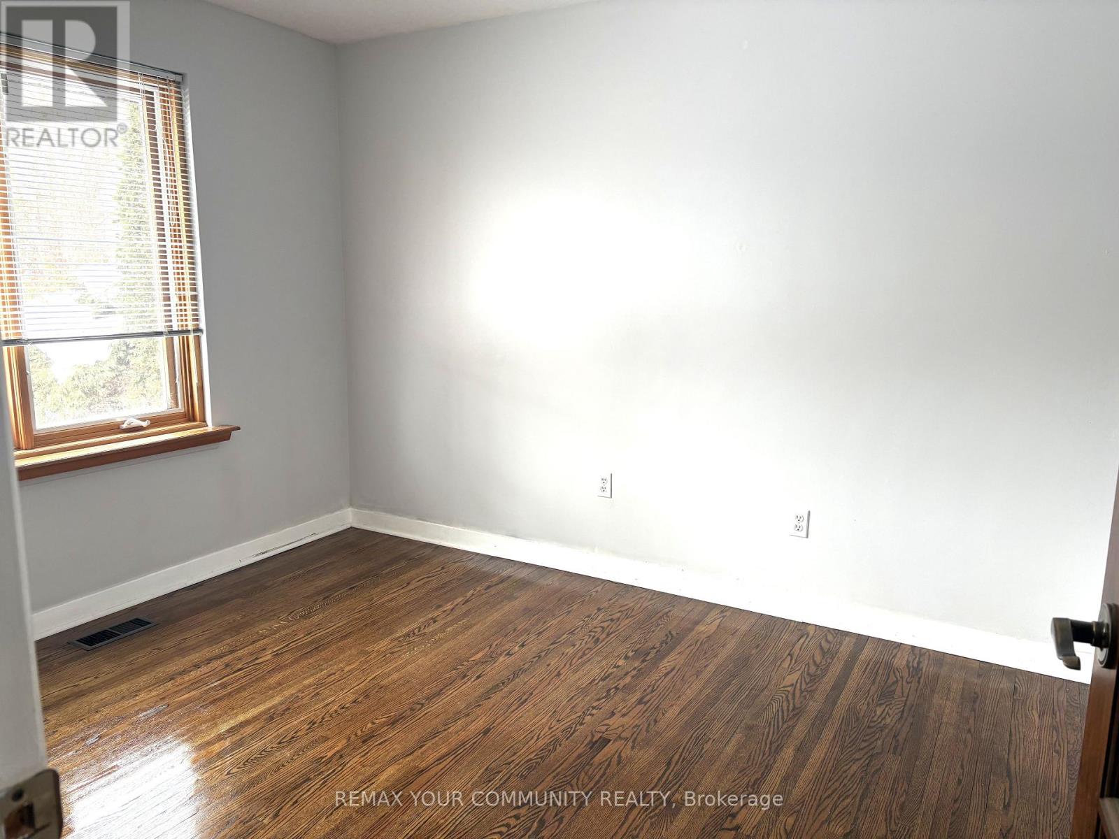 24 Lancer Drive, Vaughan, Ontario  L6A 1E1 - Photo 10 - N12775100