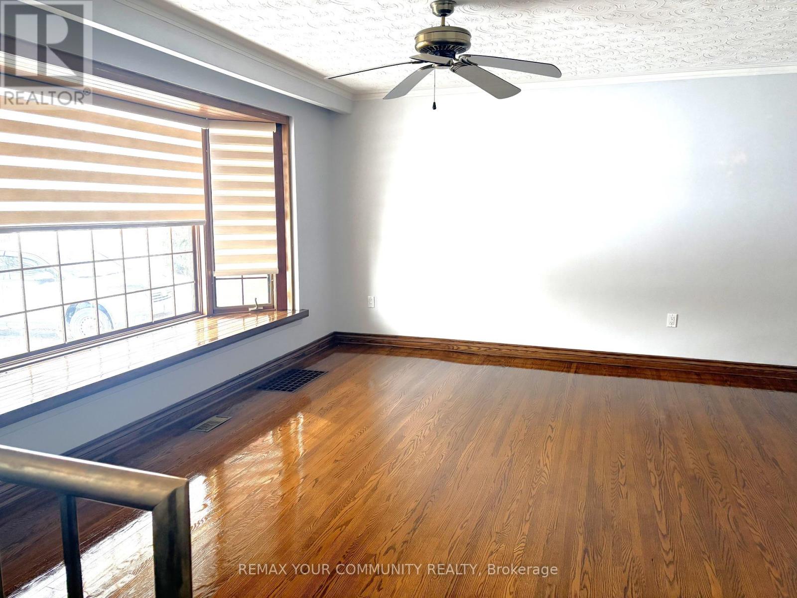 24 Lancer Drive, Vaughan, Ontario  L6A 1E1 - Photo 7 - N12775100