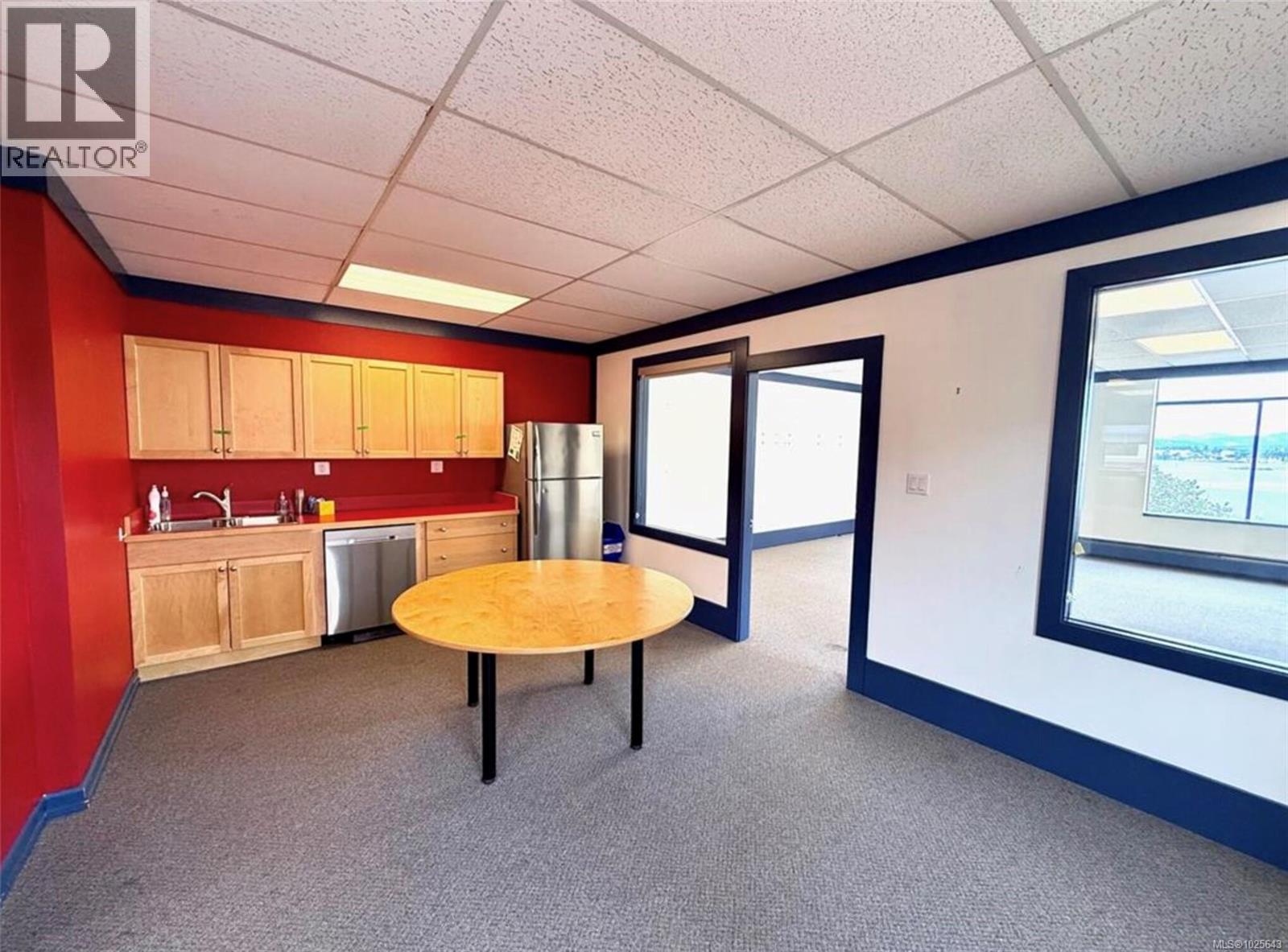 300 1010 Langley St, Victoria, British Columbia  V8W 1V8 - Photo 4 - 1025643