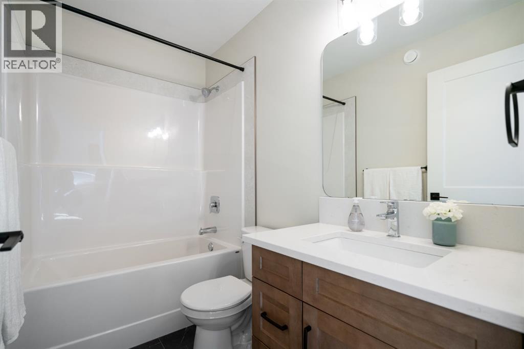 7512 37a Avenue, Camrose, Alberta  T4V 5B8 - Photo 5 - A2267106