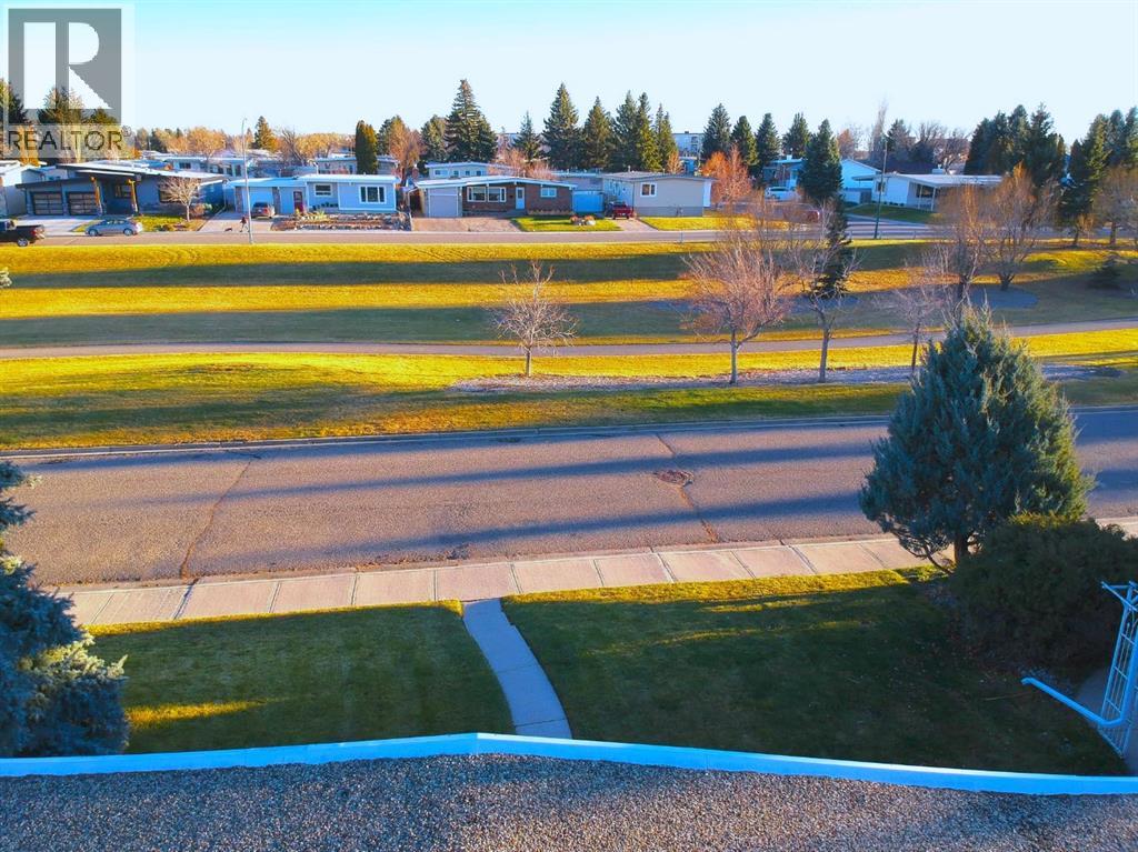 2905 Lakeview Drive S, Lethbridge, Alberta  T1K 3G2 - Photo 4 - A2277508