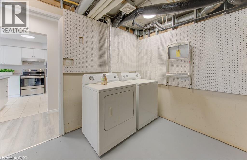 12 Holborn Drive Unit# E33, Kitchener, Ontario  N2A 0A4 - Photo 15 - 40802731