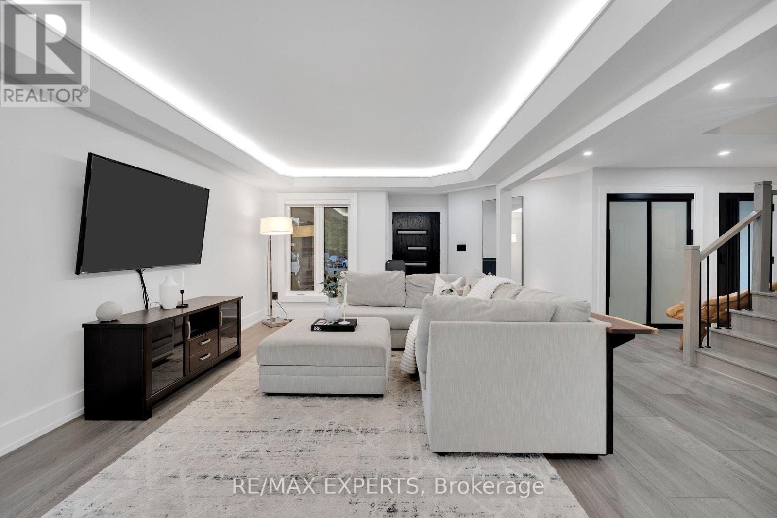 18 Flintwood Avenue, Caledon, Ontario  L7E 2W3 - Photo 11 - W12775006