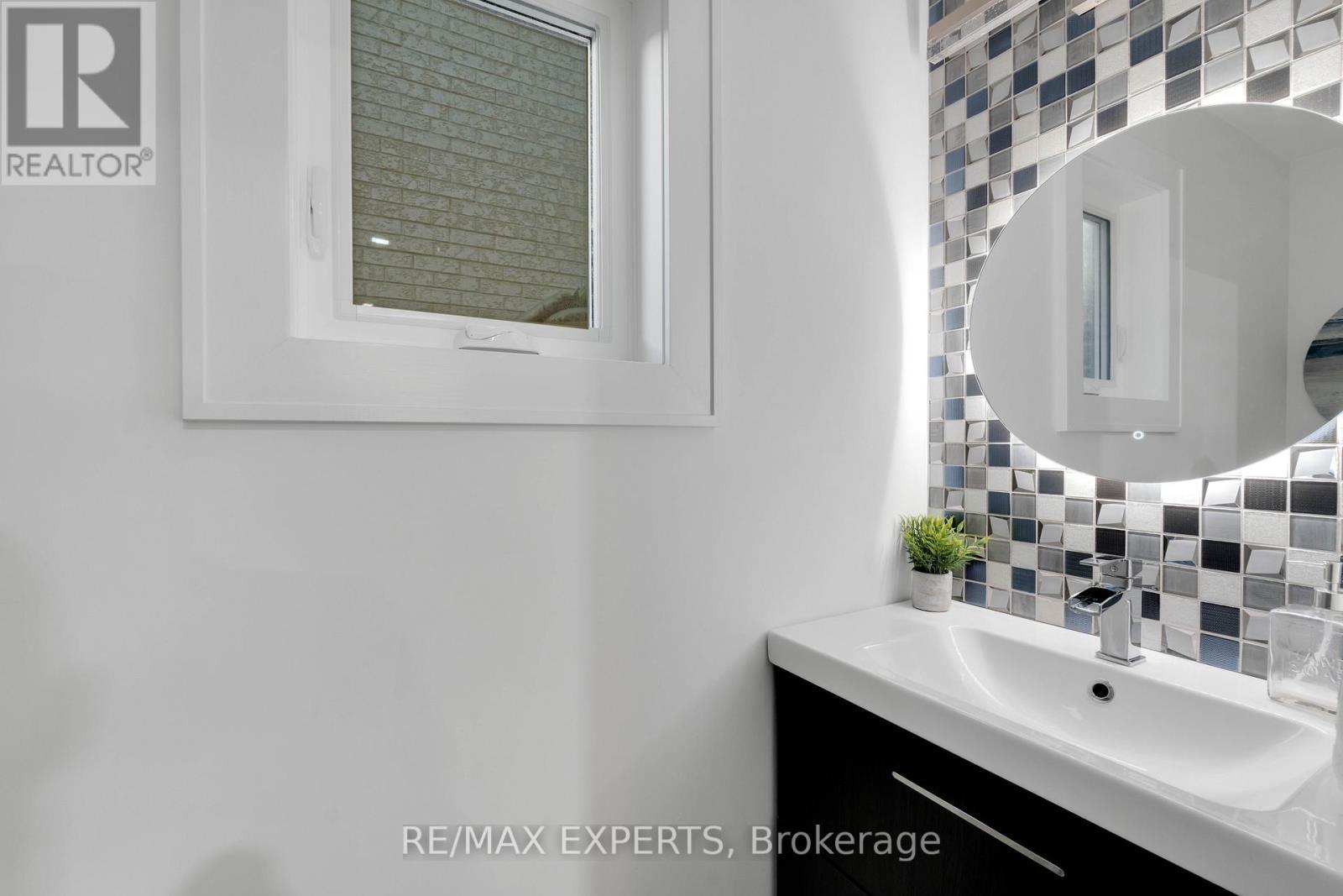 18 Flintwood Avenue, Caledon, Ontario  L7E 2W3 - Photo 20 - W12775006